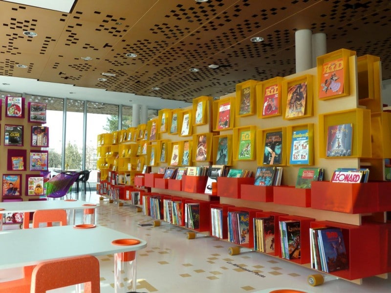 Bibliothèque bois métal - Menuiserie et Ebénisterie à Nantes Métropole.  Création, Réalisation , Design, Conception d'intérieur et d'objets à base  de bois et de métal à Nantes et ses alentours