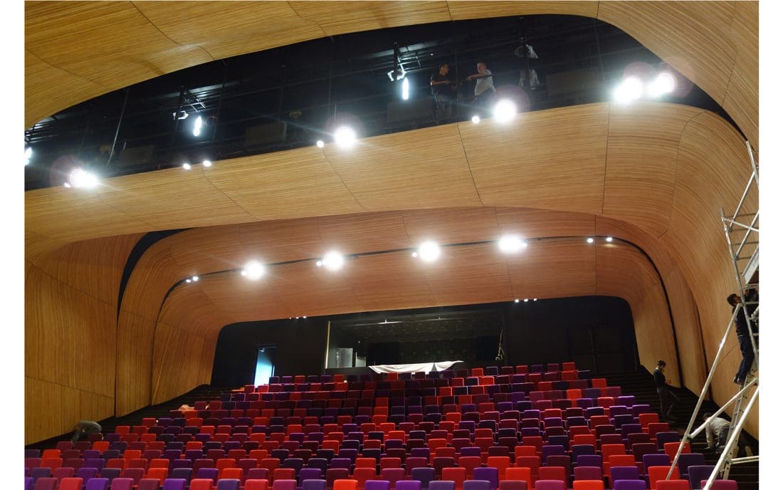 auditorium en rotin